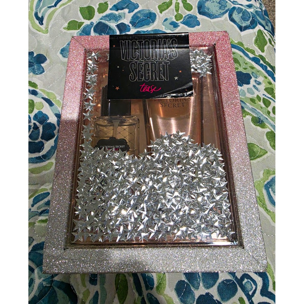 Victoria's Secret Tease Gift Set Spray 2.5 fl oz & Lotion 3.4 fl oz